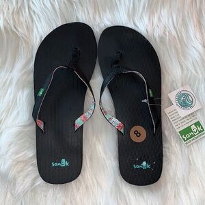 SANUK THONG SANDALS SIZE 8